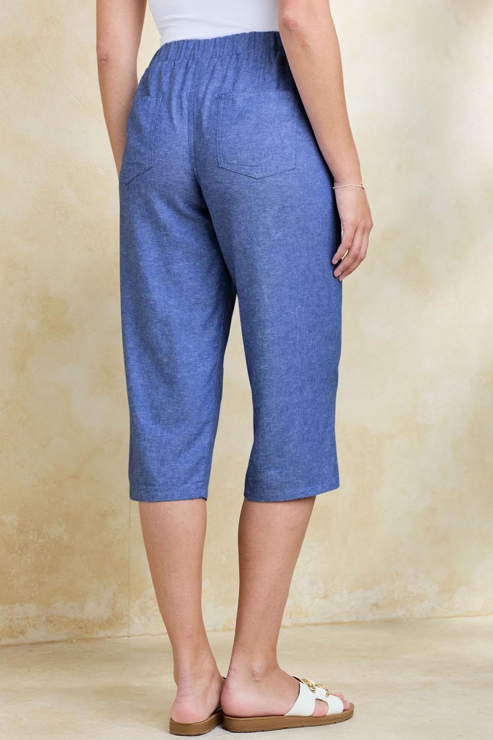 Cotton Traders Linen Blend Relaxed Fit Cropped Trousers 20.5" Inside Leg In Mid Blue