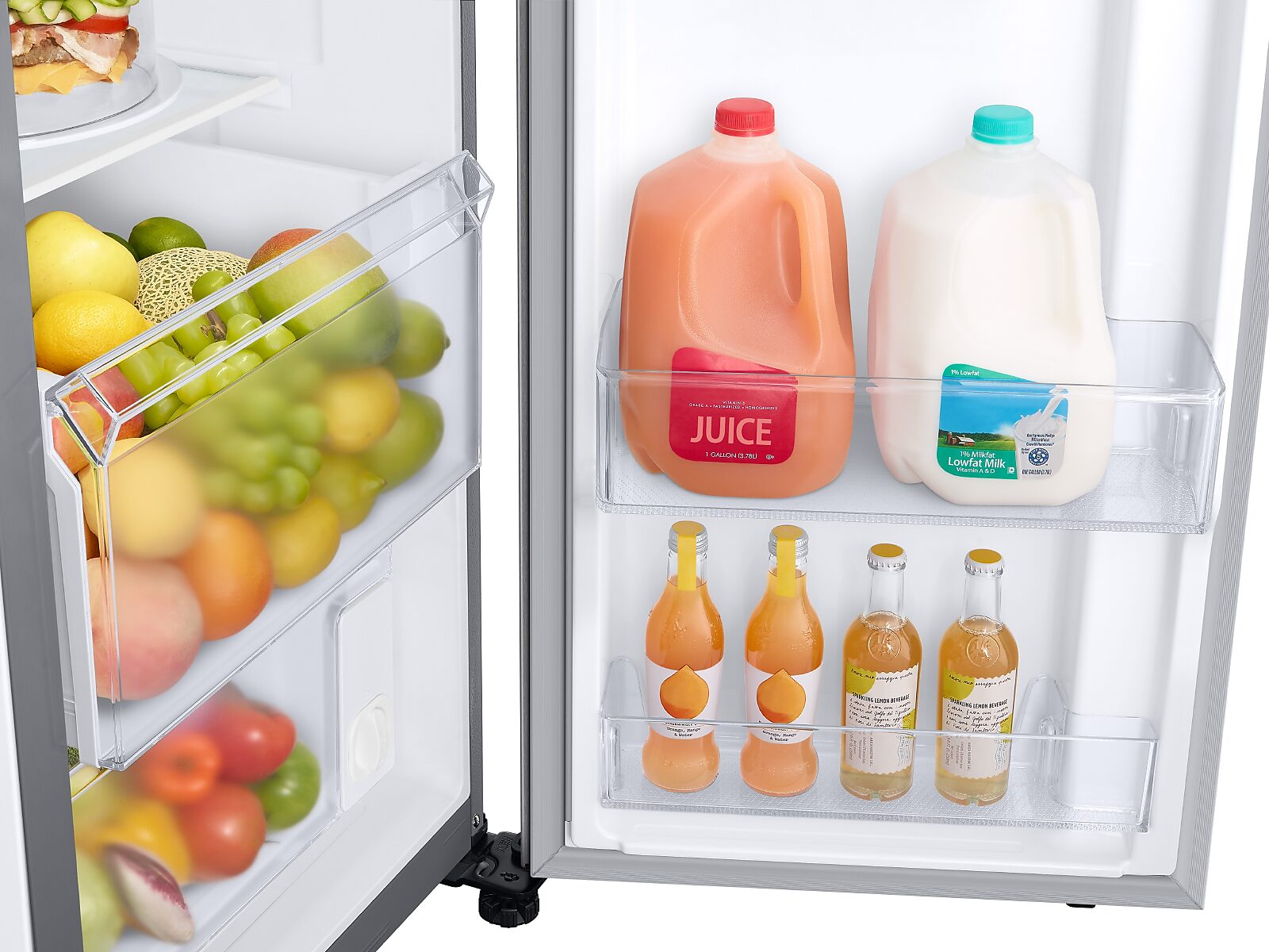 22 cu. ft. Counter Depth Side-by-Side Refrigerator with Touch Screen Family Hub™ in Silver(RS22T5561SR/AA)