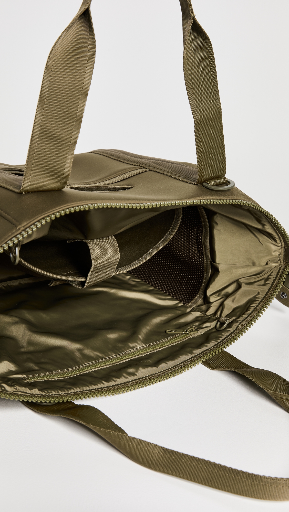 Landon Medium Carryall Bag Dark Moss One Size