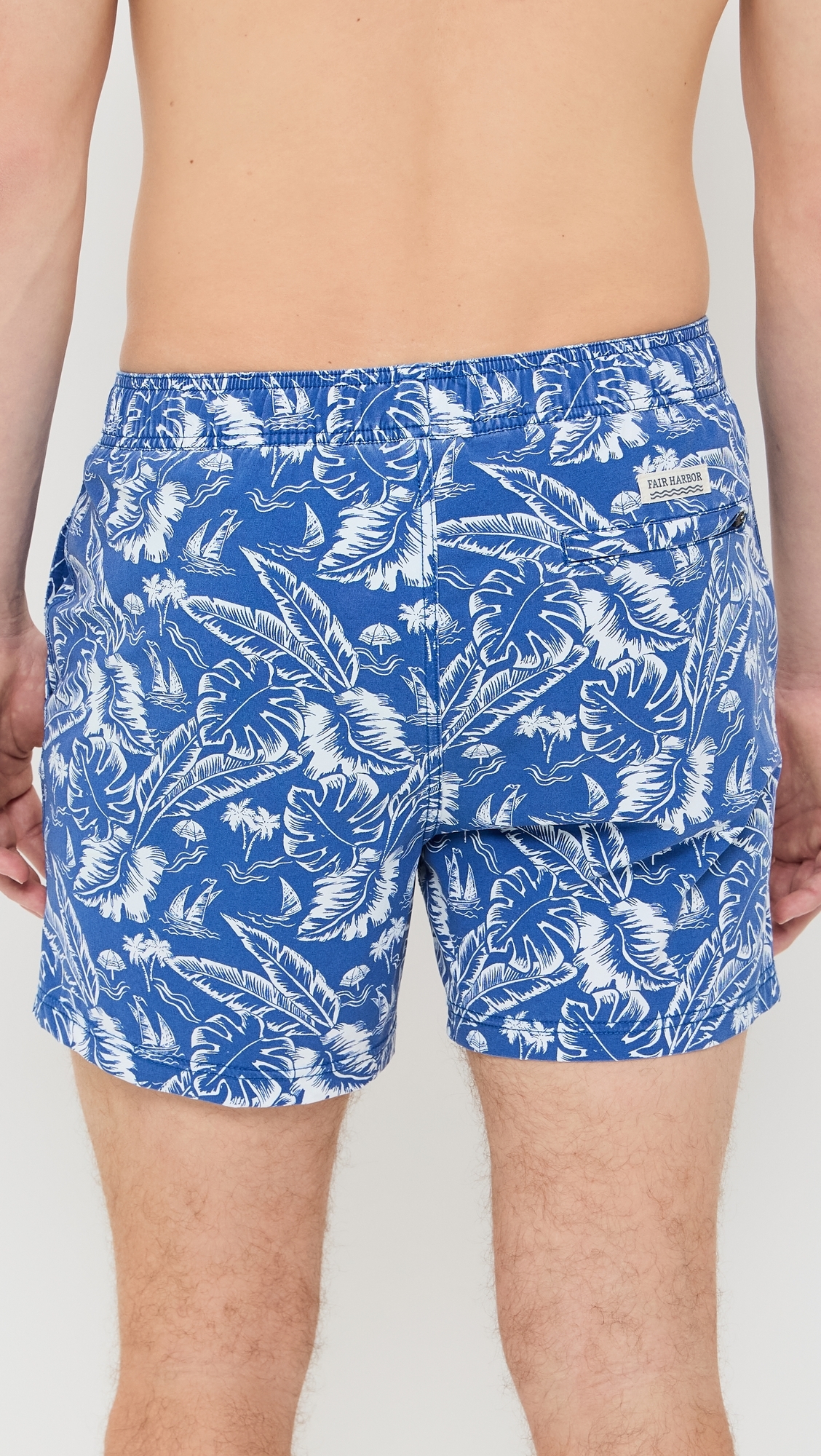 Bungalow Trunks Tropical