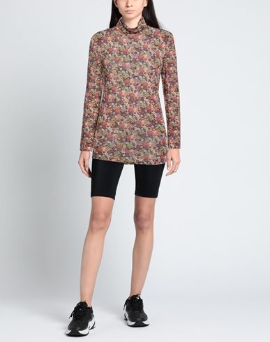 Woman T