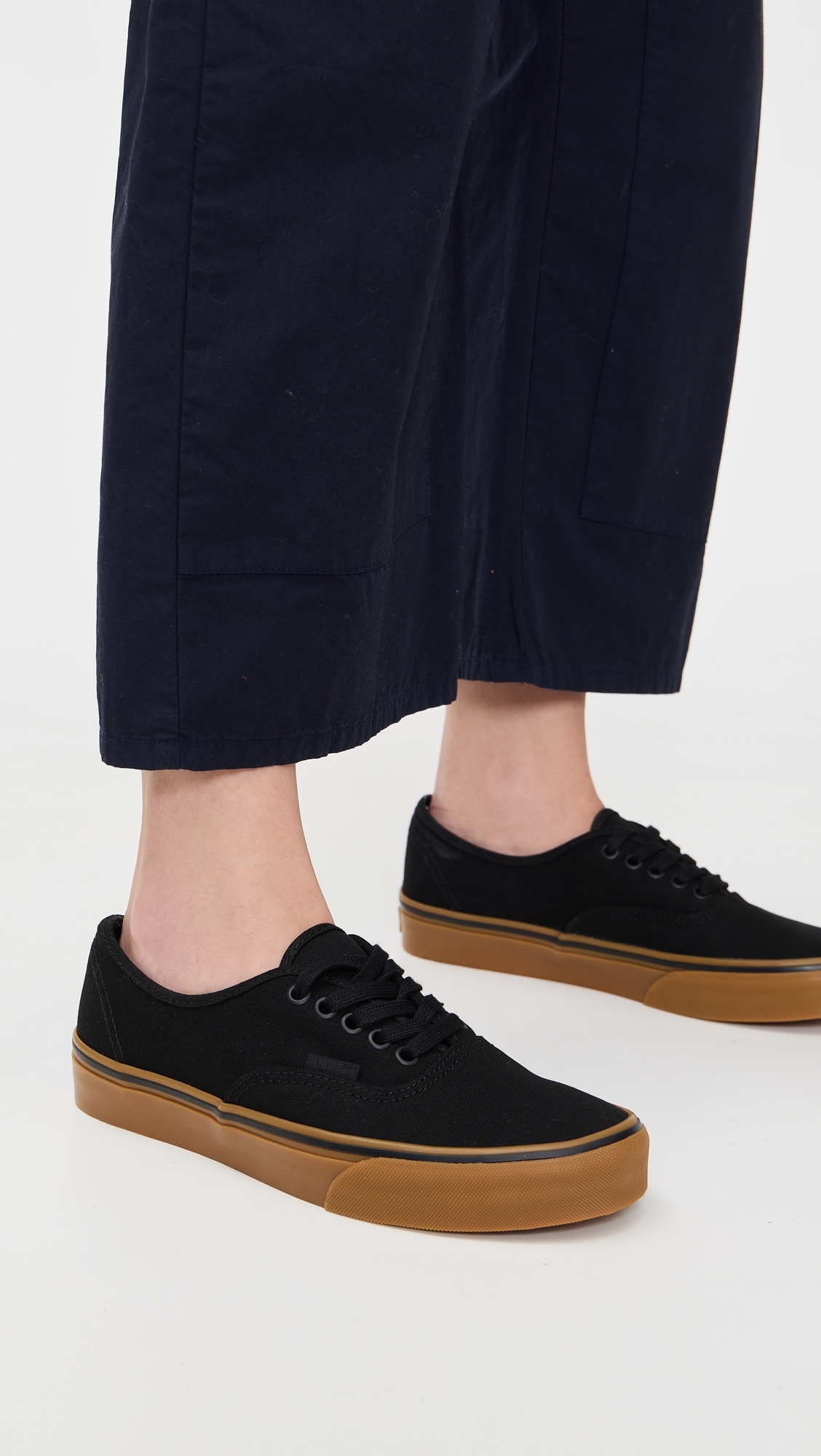 Authentic Unisex Sneakers Black/Black/Gum W
