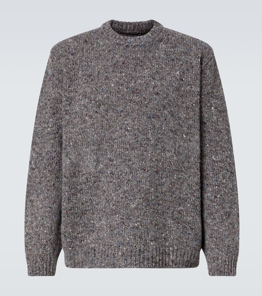 Four Stiches virgin wool sweater