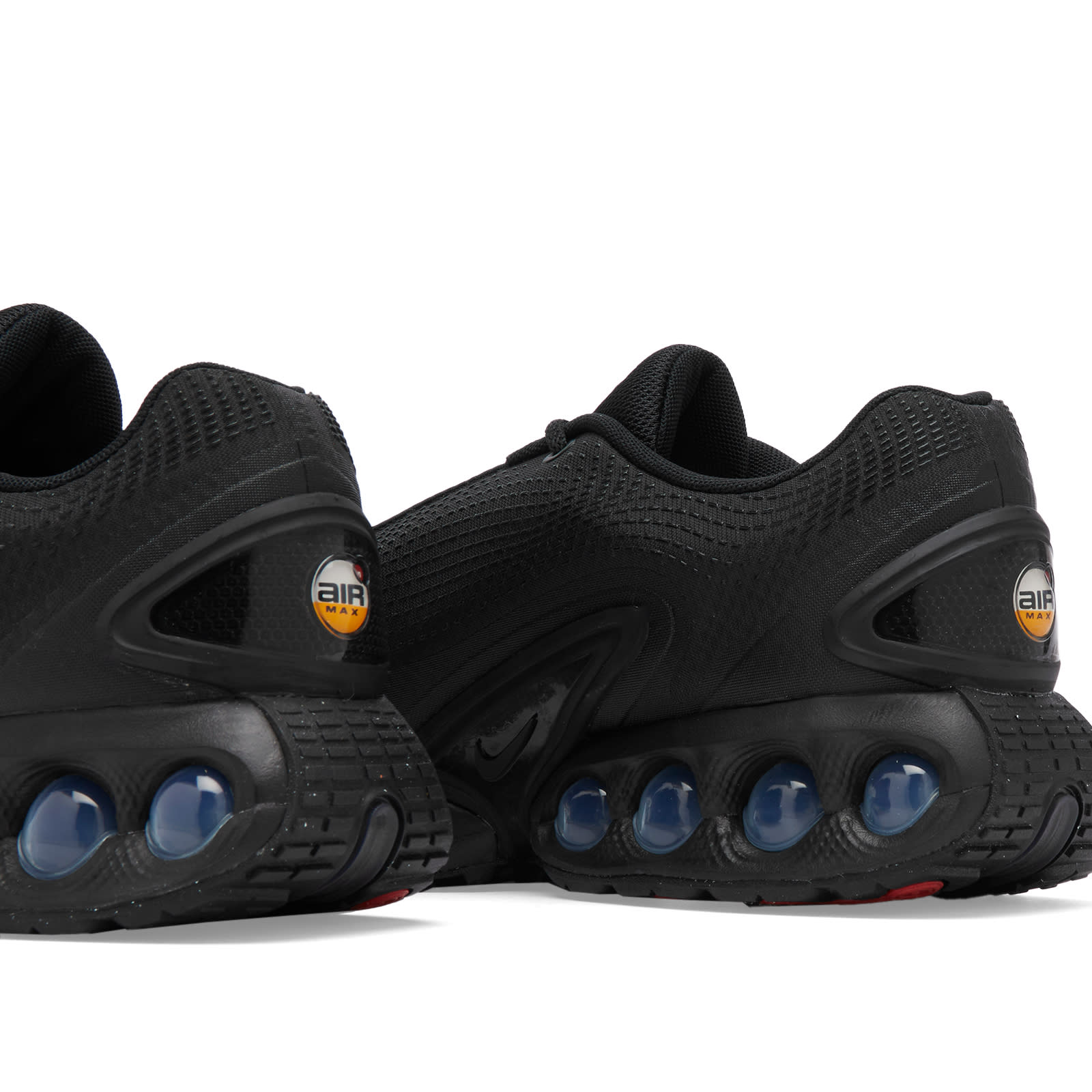 Men's Air Max Dn Sneaker in Black/Grey/White