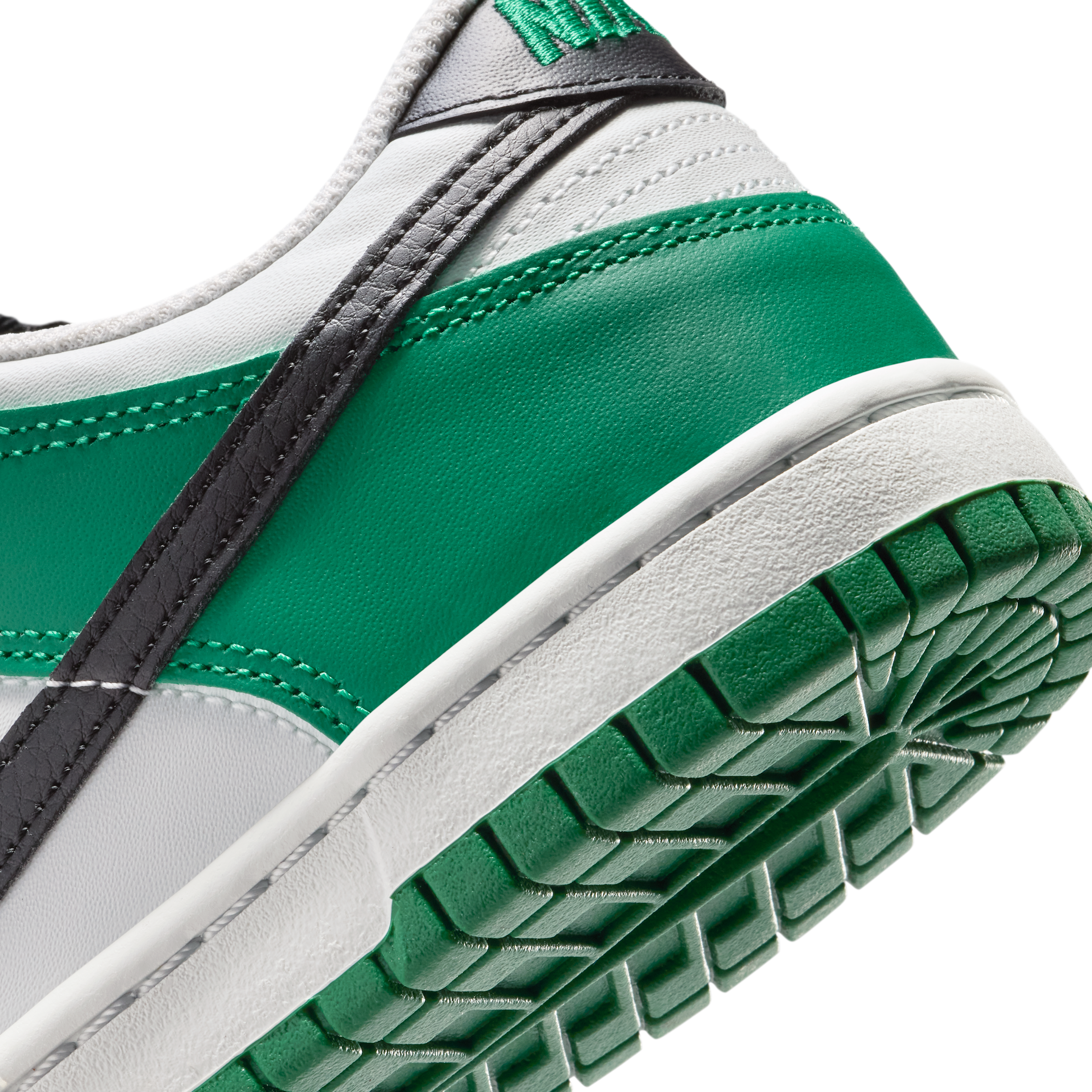 Dunk Low Older Kids' Shoes