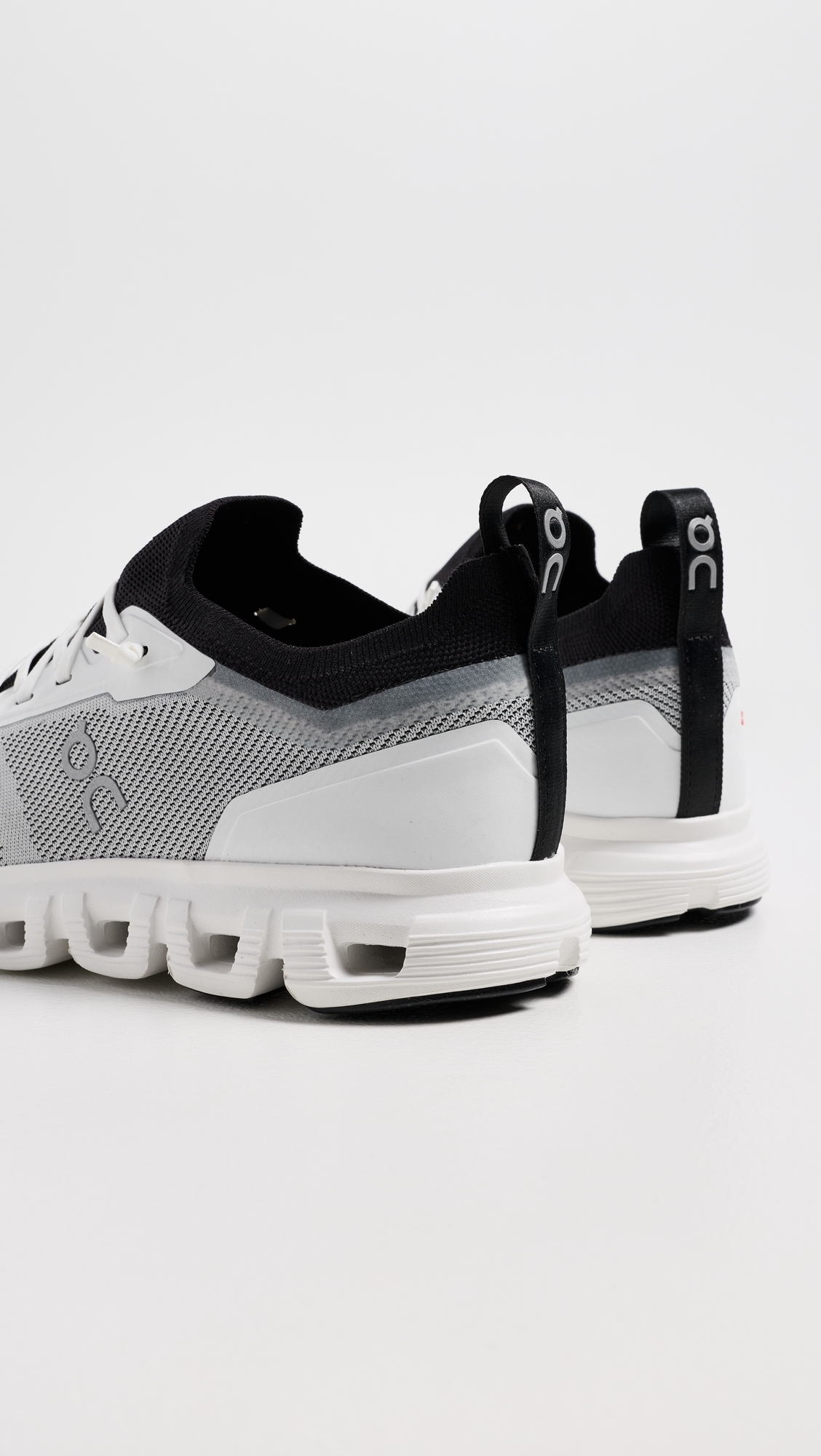Cloud 6 Versa Sneakers White/Black