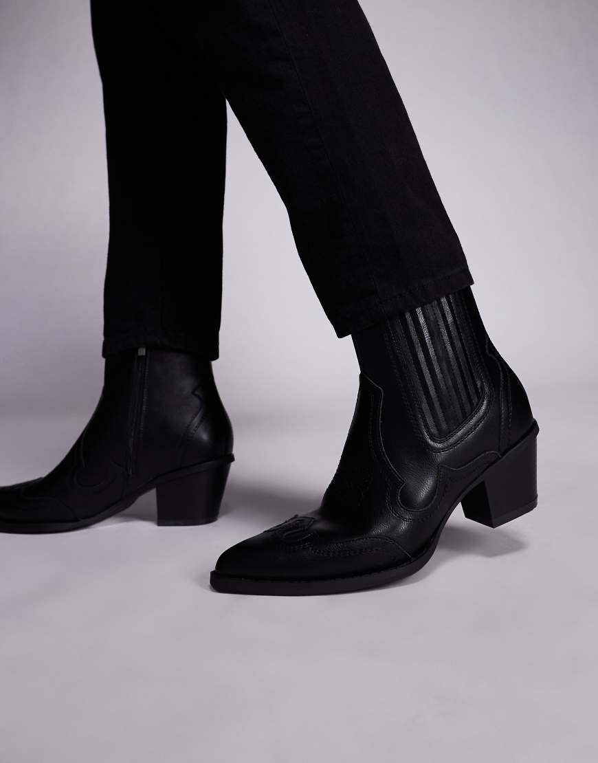 Western chelsea boots in black with cuban heel