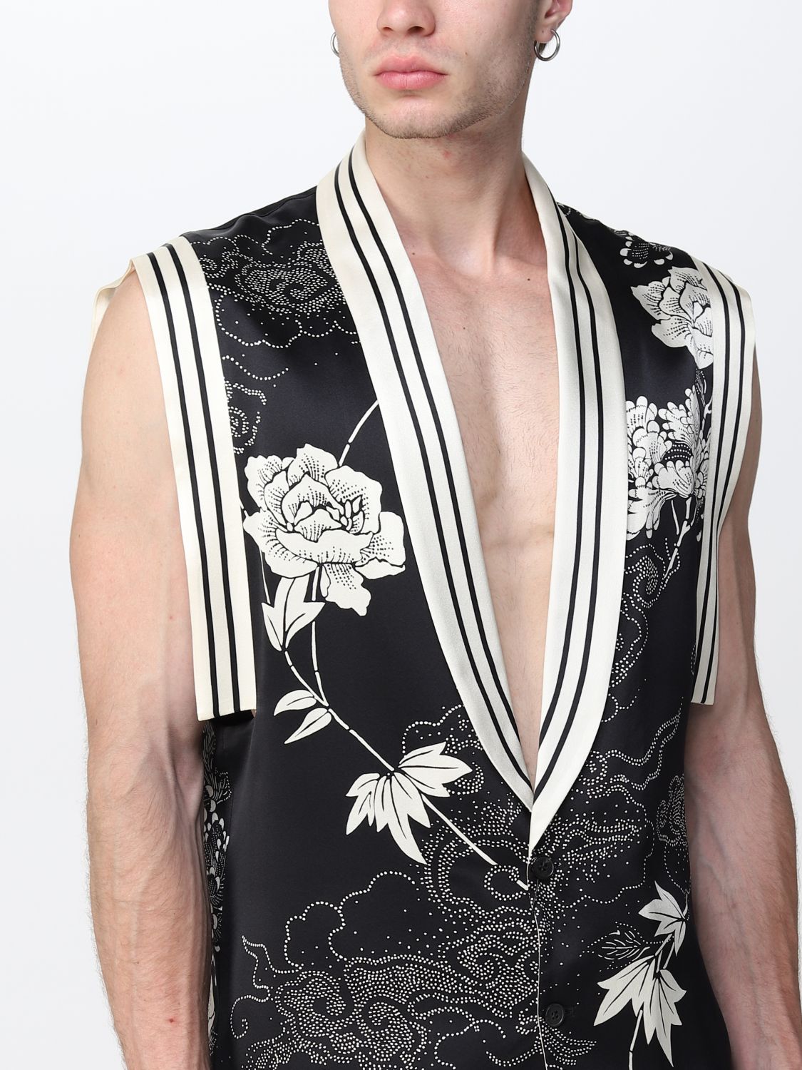 Printed silk vest