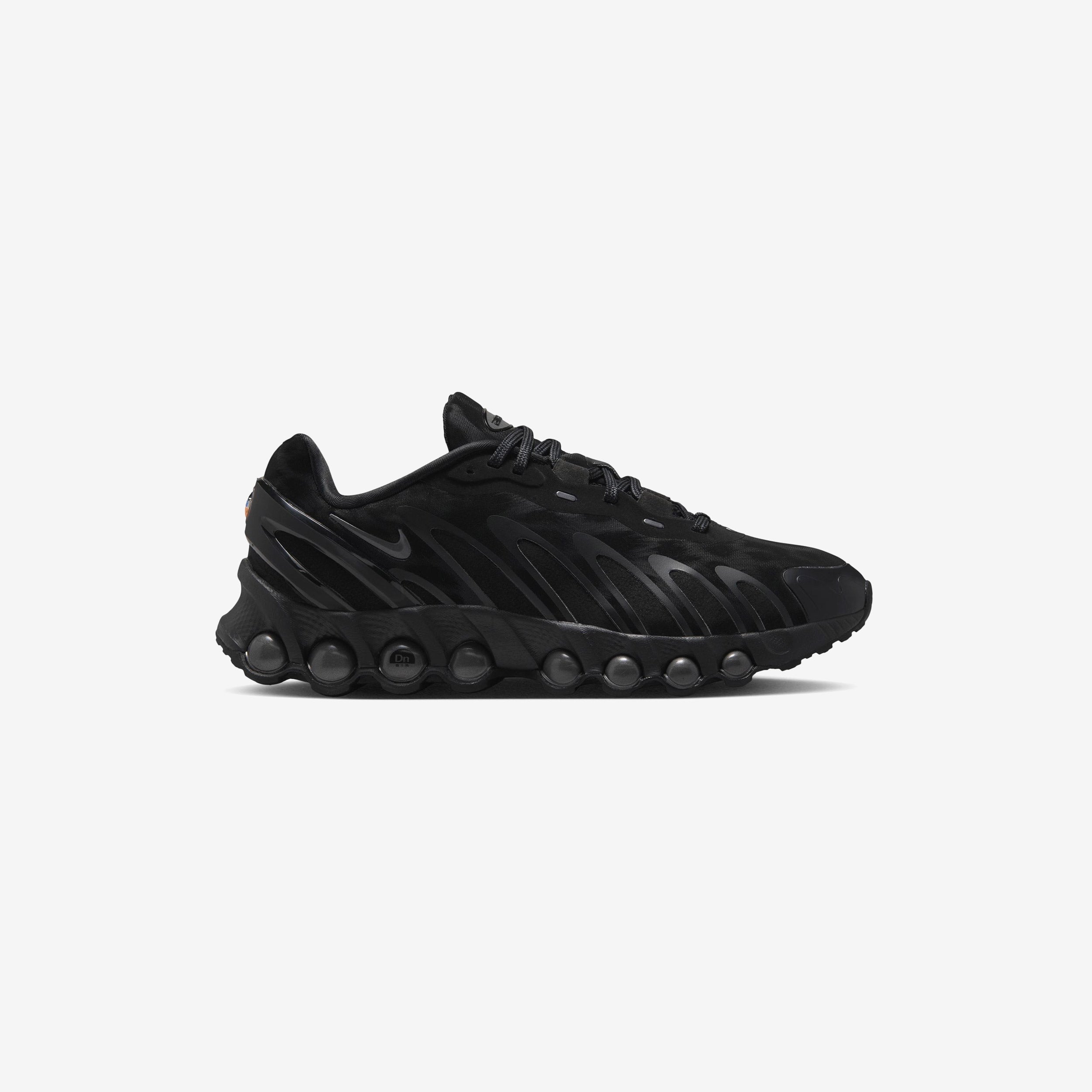 Nike | Wmns Air Max SE - BLACK/MTLC DARK GREY-ANTHRACITE - female