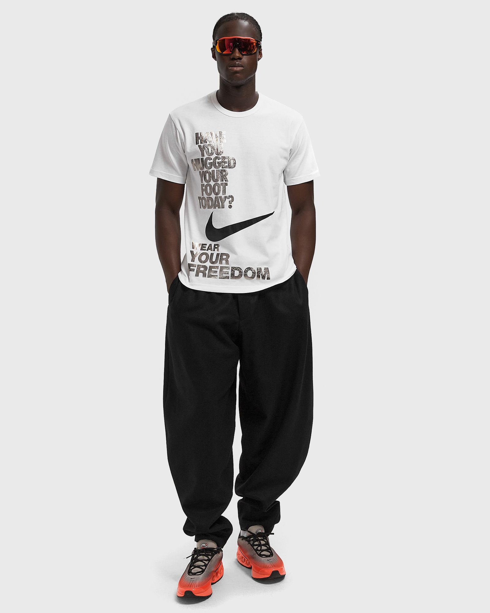 TEE white male Shortsleeves now available at BSTN