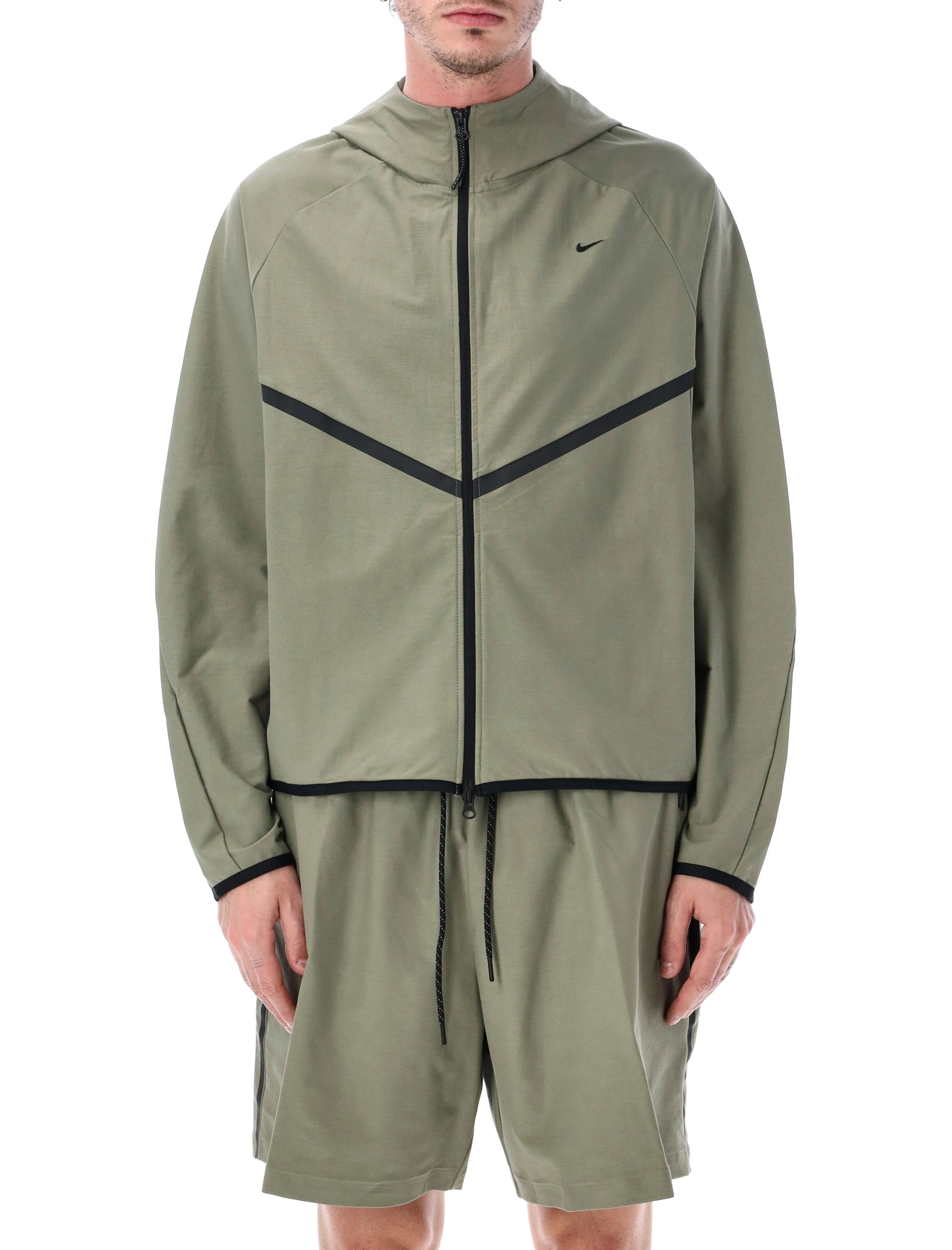 Tech Windrunner Jacket Size L