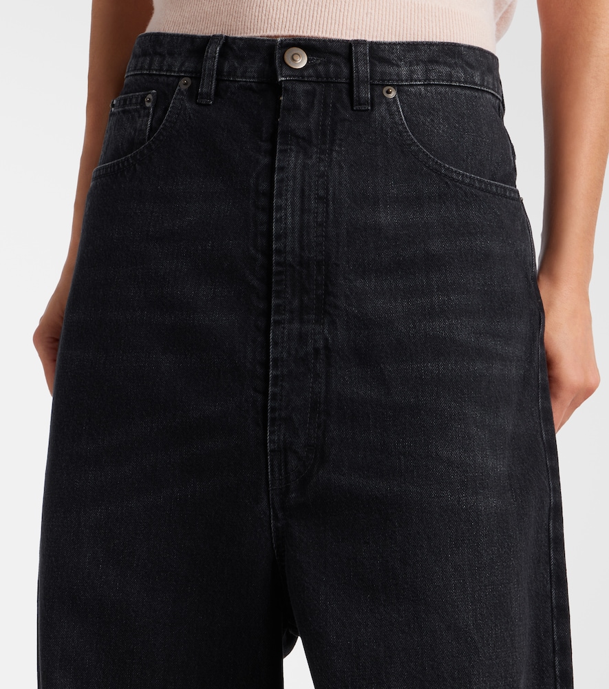 Wide-leg jeans