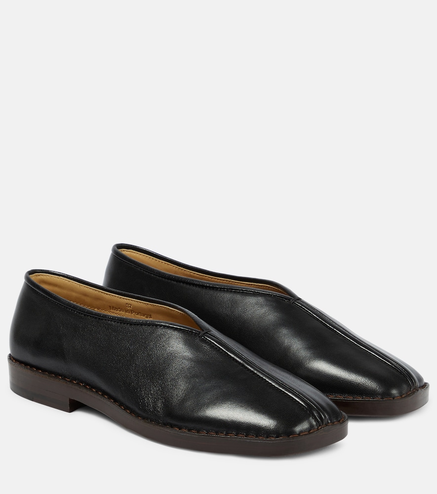 Piped leather loafers