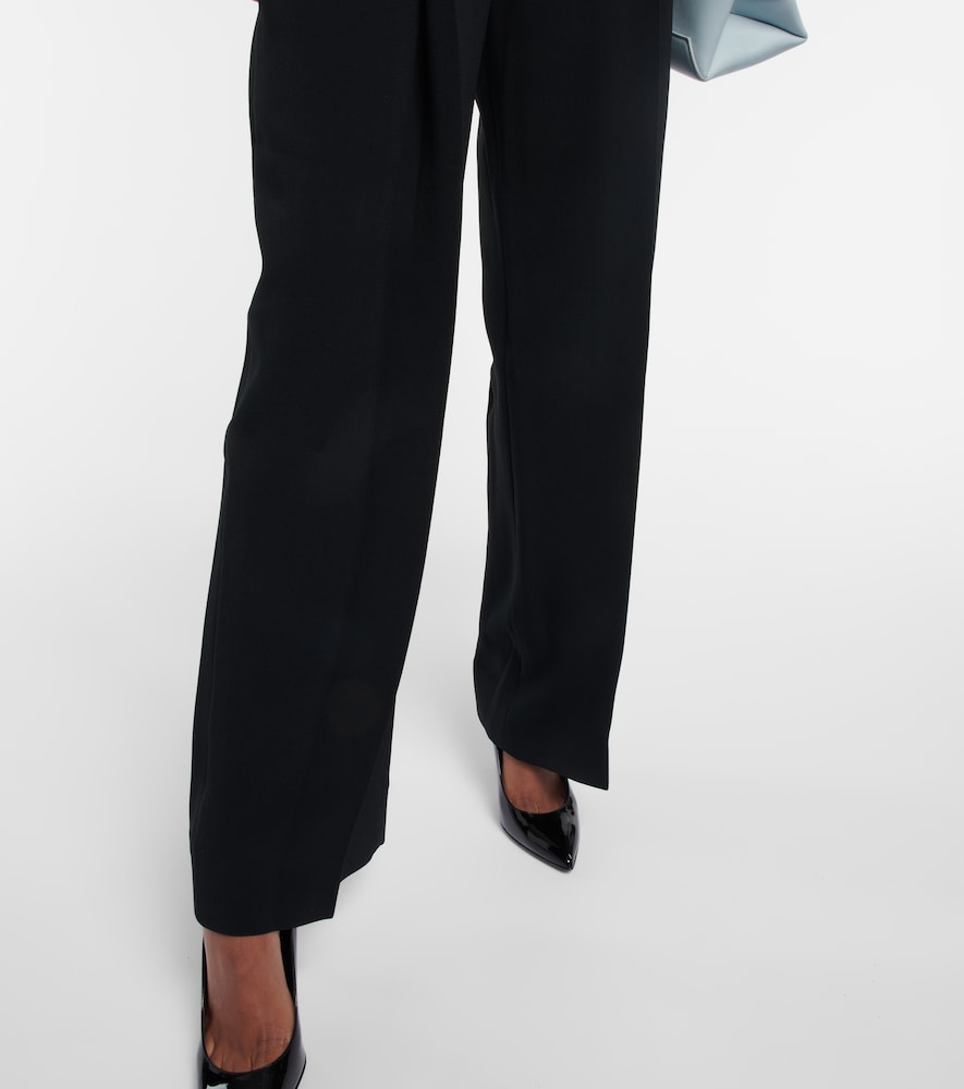 Pleated wide-leg pants