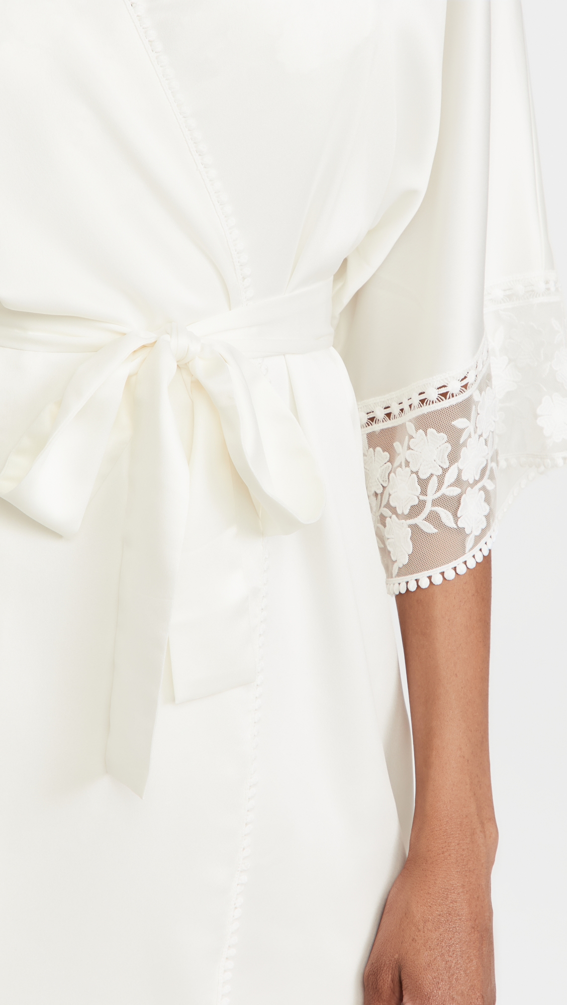 Kylie Charmeuse Wrap with Lace Ivory L