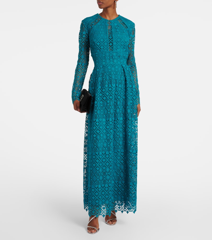 Macramé gown