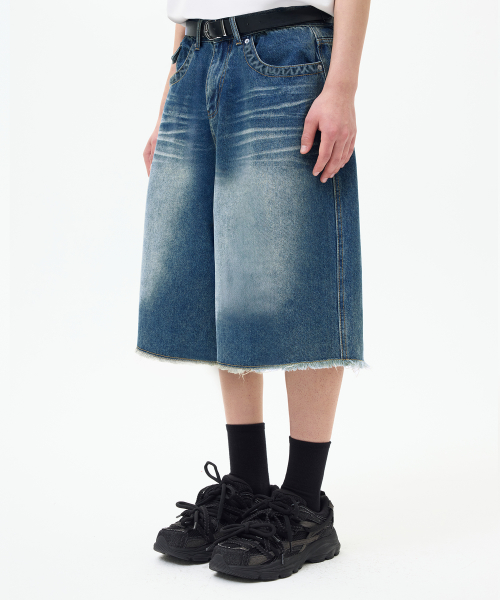 Rain Slub Two-tuck Bermuda Denim Shorts_INDIGO
