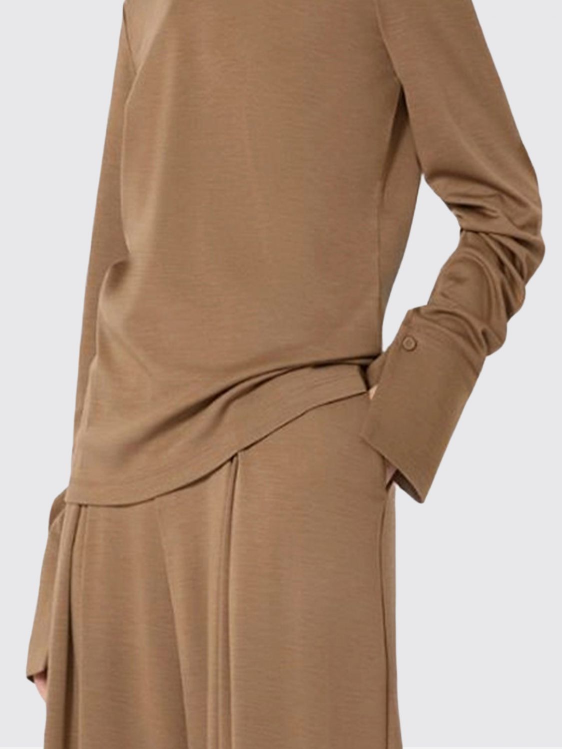Top Woman color Brown