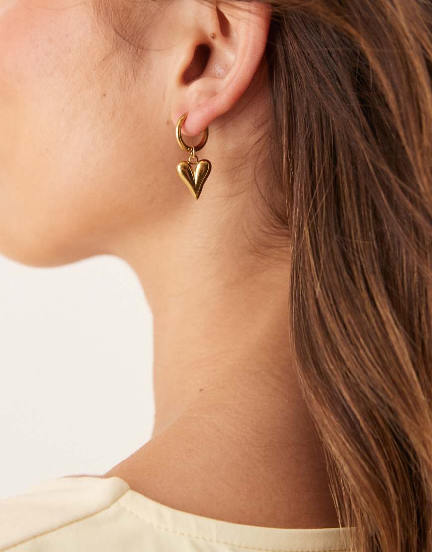 Stainless steel mini hoop earrings with heart pendant drop in antique gold tone