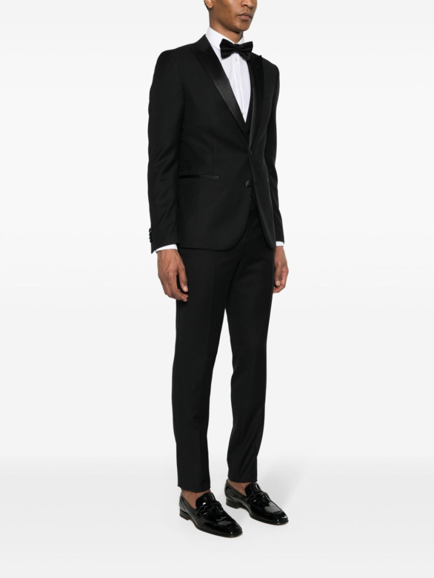 Black Dart Detail Suit