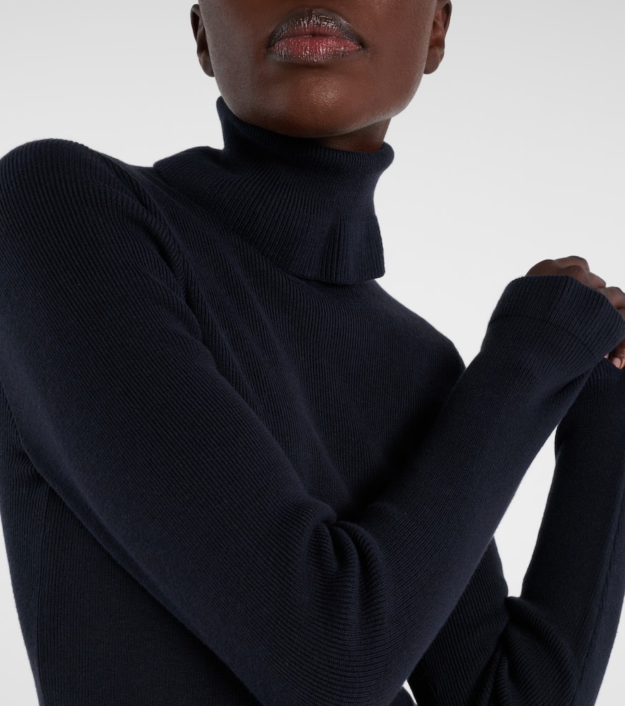 Chloé Ribbed-knit cotton and wool turtleneck sweater