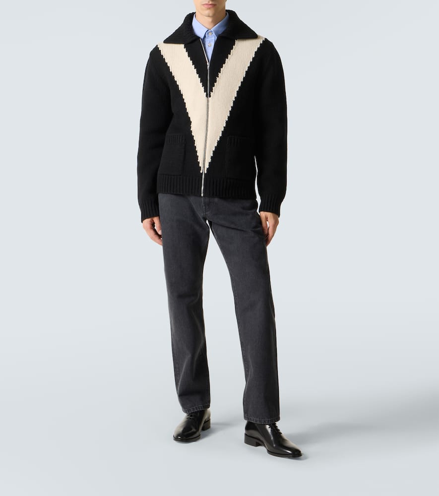 Virgin wool zip-up sweater