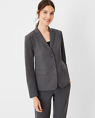 Ann Taylor The Notched Two Button Blazer in Seasonless Stretch