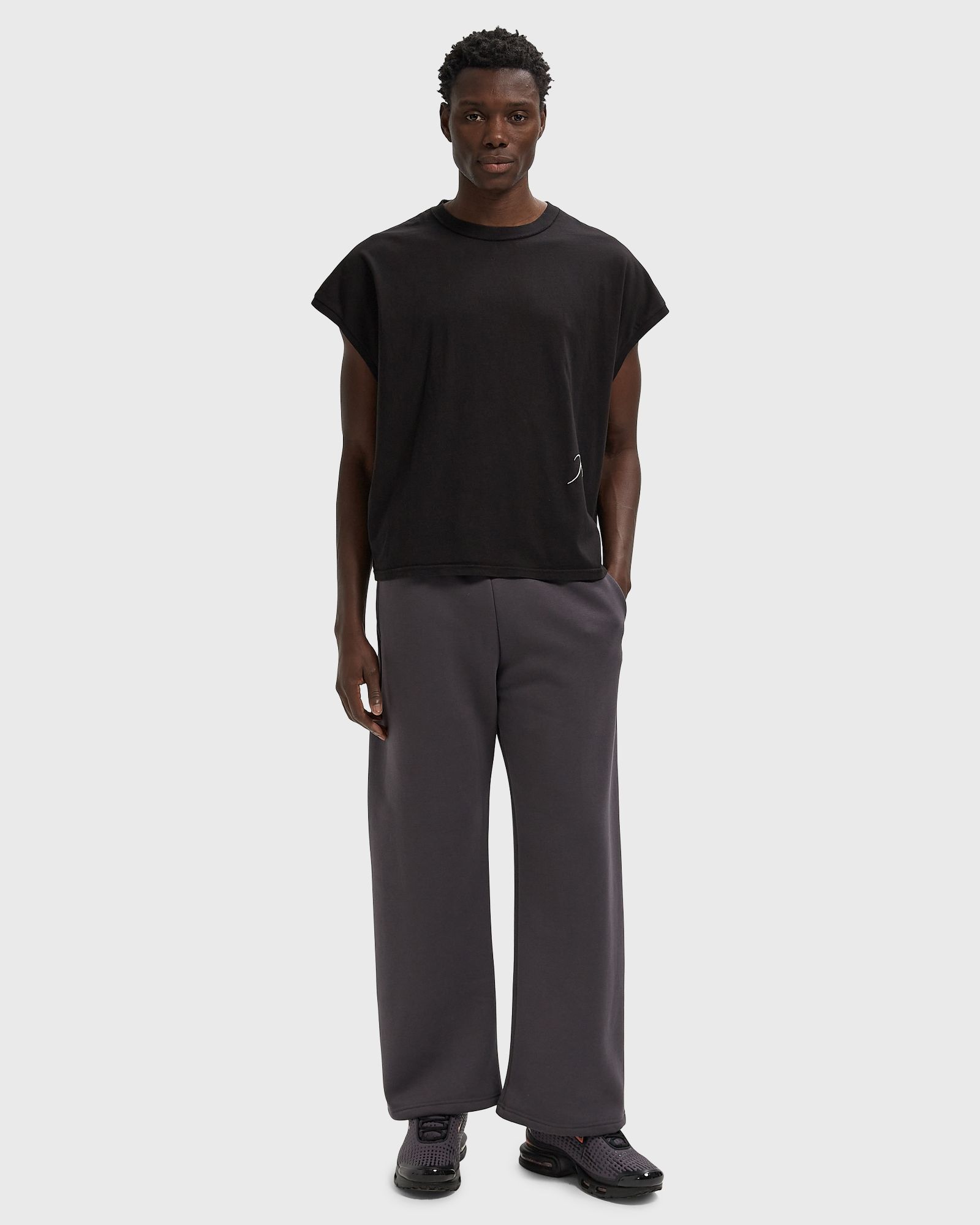 Trackpants Frame Volcano