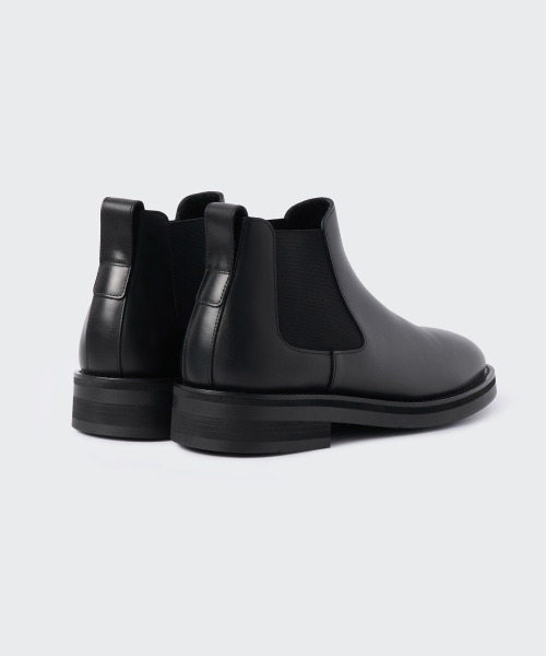 Round Square Low Cut Chelsea Boots