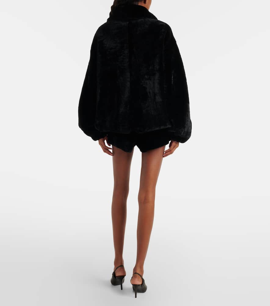 Leontine shearling shorts