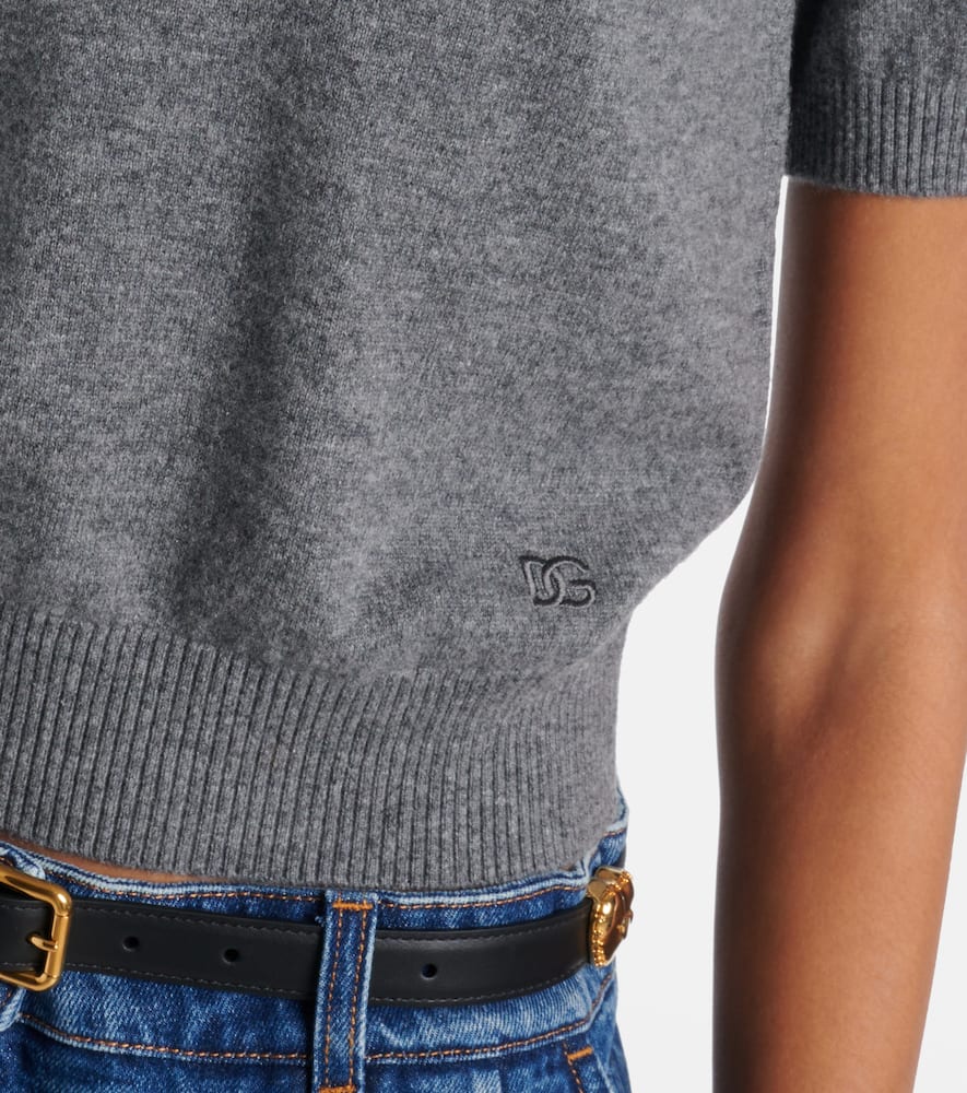 Cashmere sweater