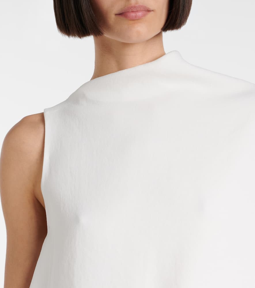 Asymmetric draped top