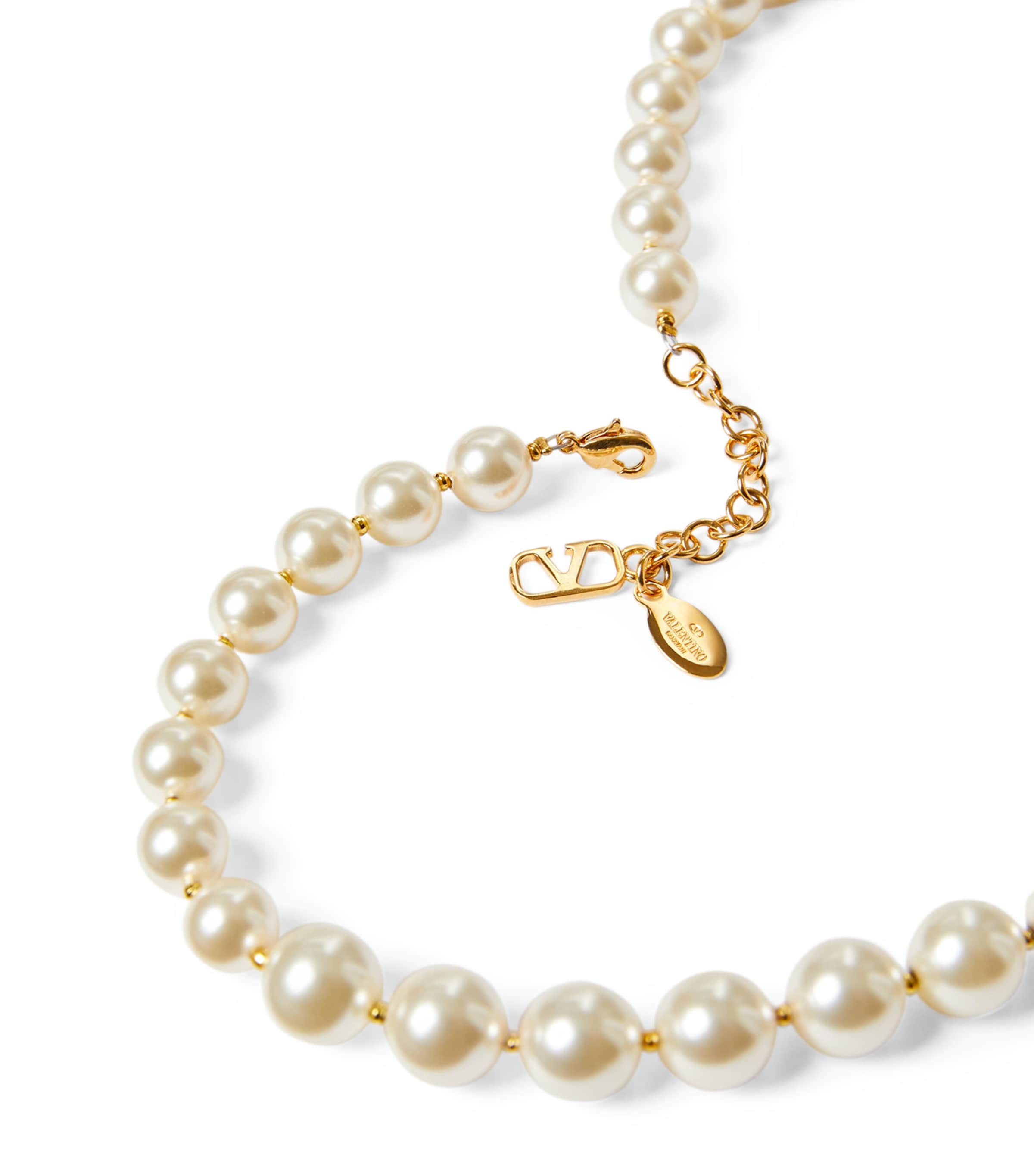 Vlogo Signature Pearl Necklace