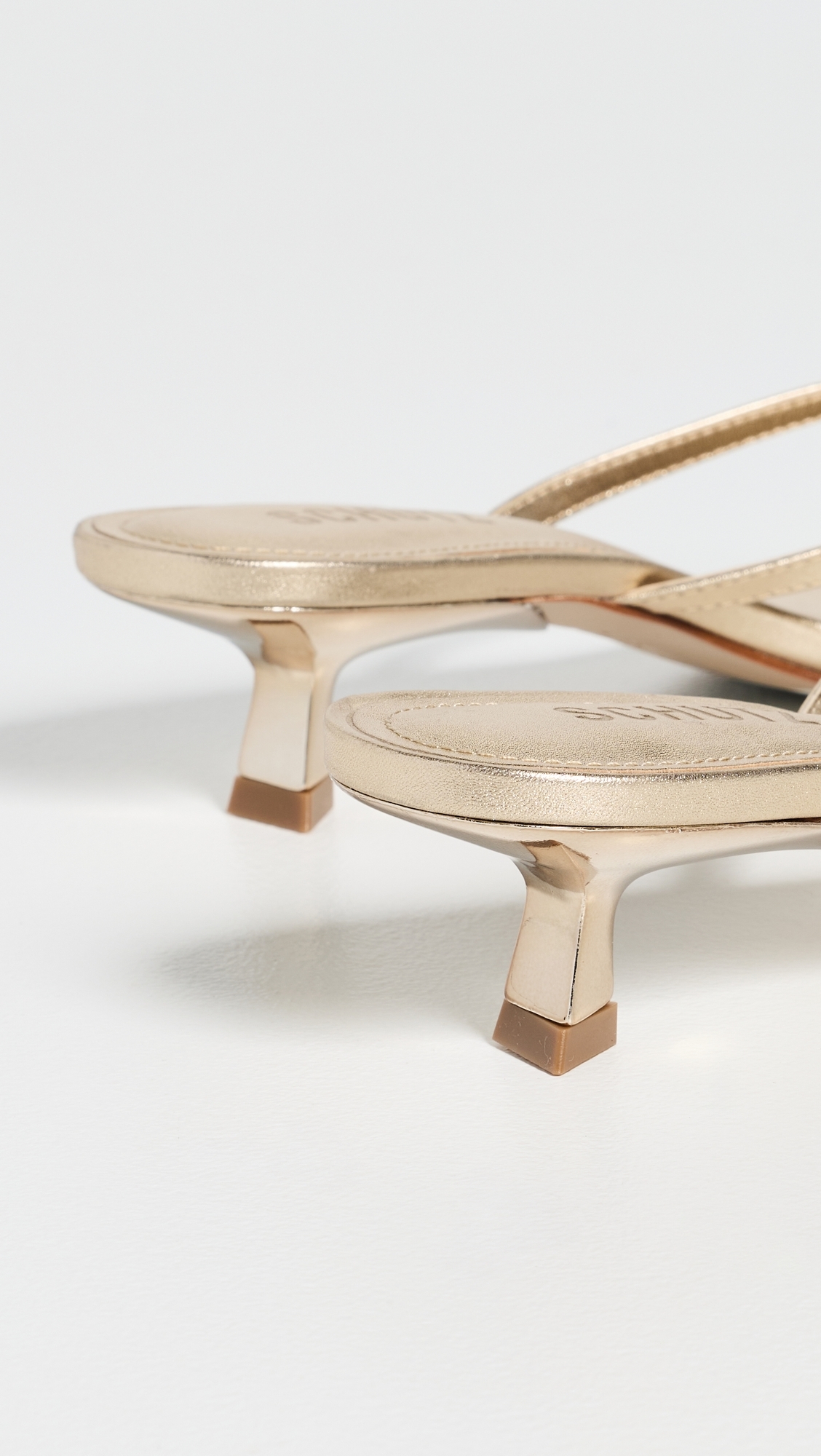Carolyn Sandals Platinum