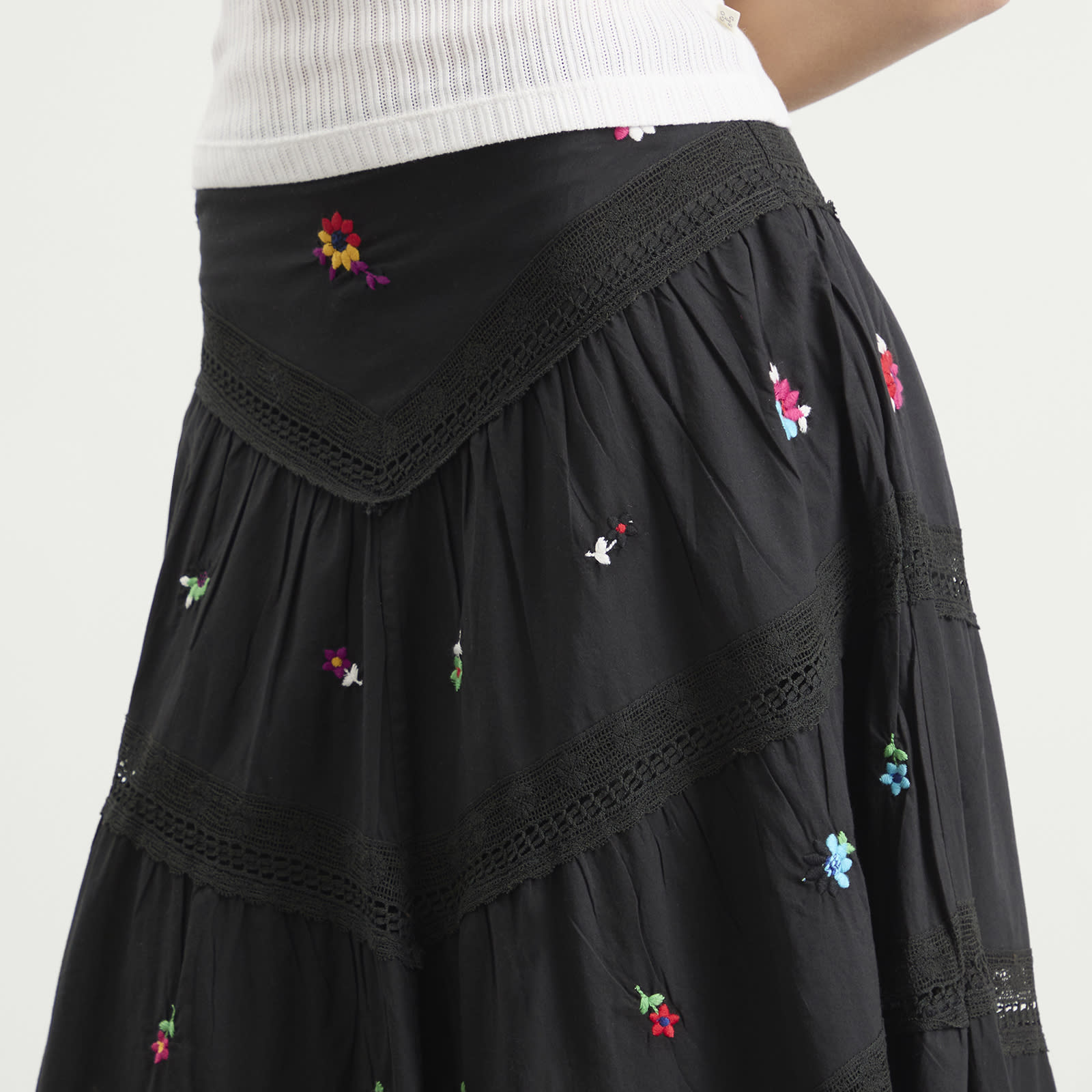 Women's Sigrid Skirt Sun Embroidery Black