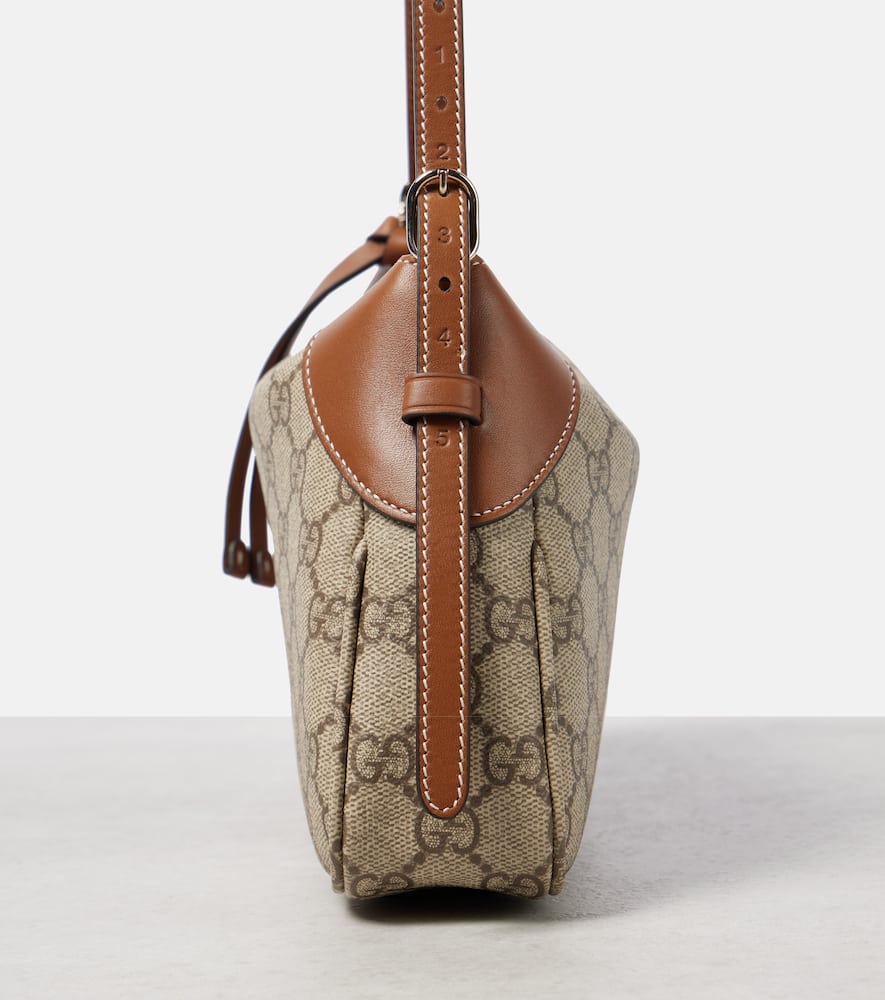 GG Canvas Small shoulder bag
