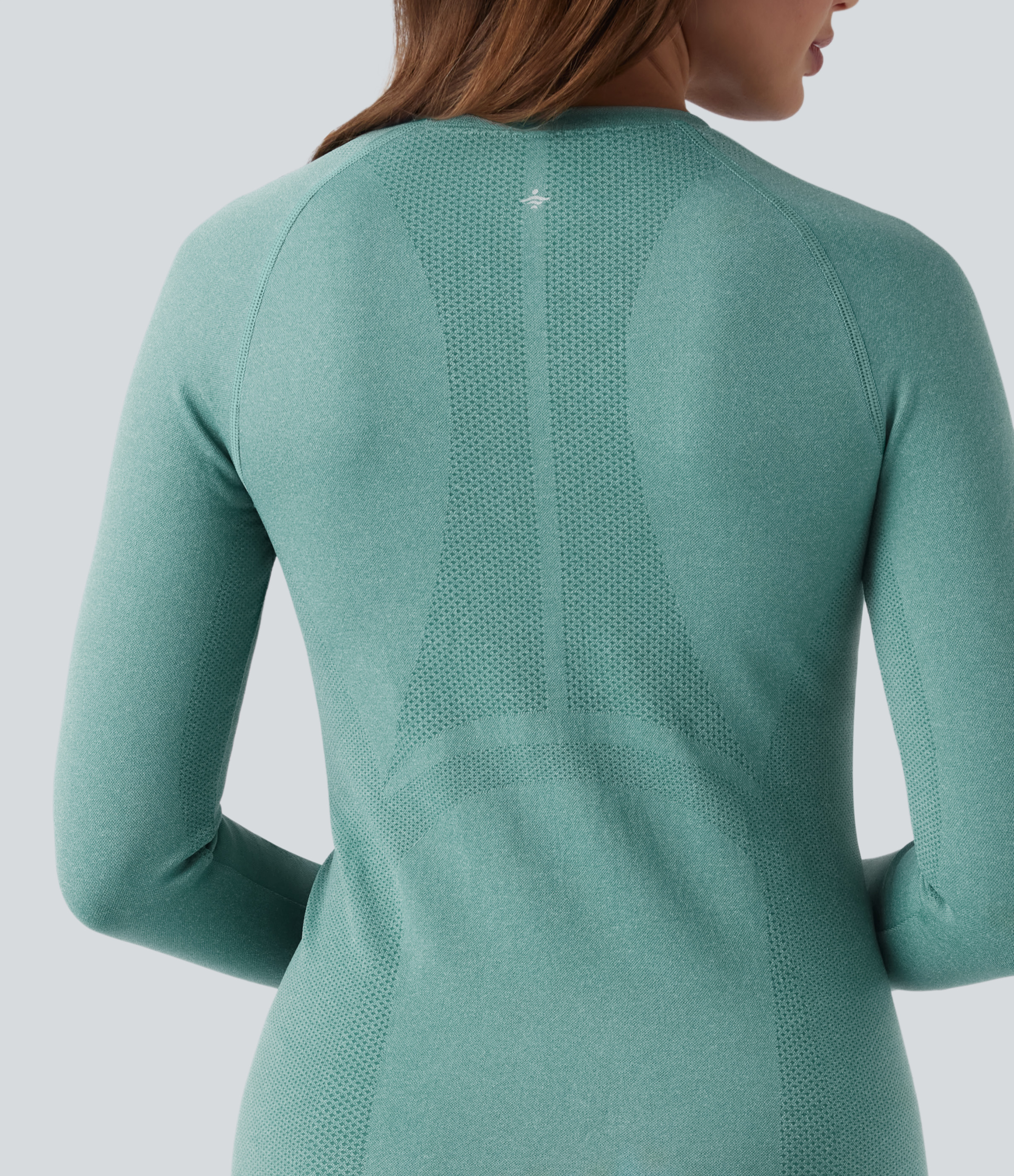 OneForm - Yoga-Sport-Top mit Rundhalsausschnitt, langen Raglanärmeln, Daumenlöchern und nahtlosem Flow - Aquifer