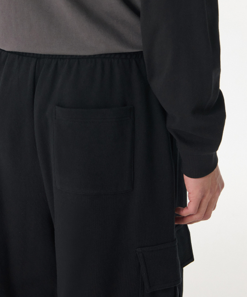 One Pleat Cargo Bermuda Sweat Pants