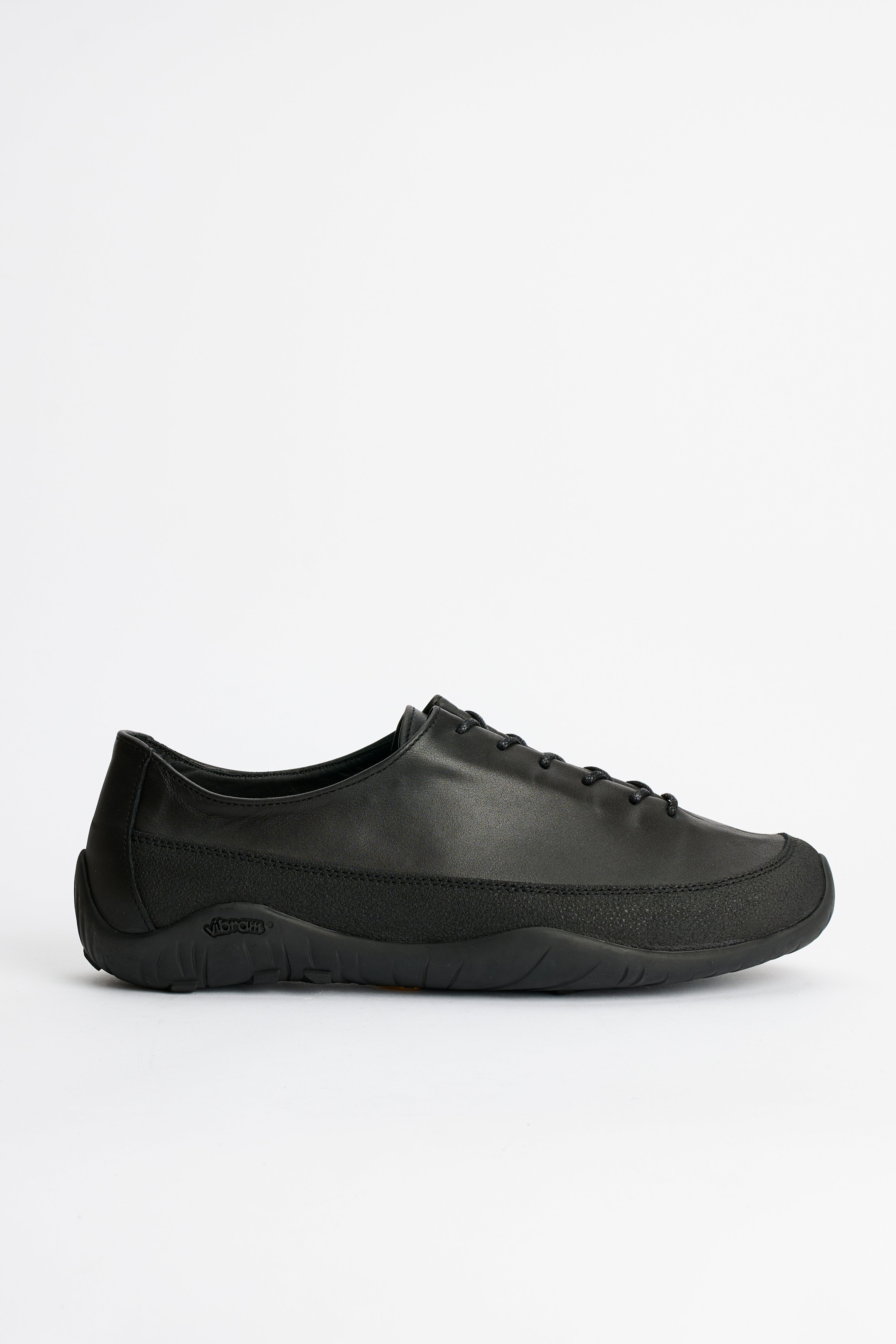 Tarvas Wanderer Black Leather