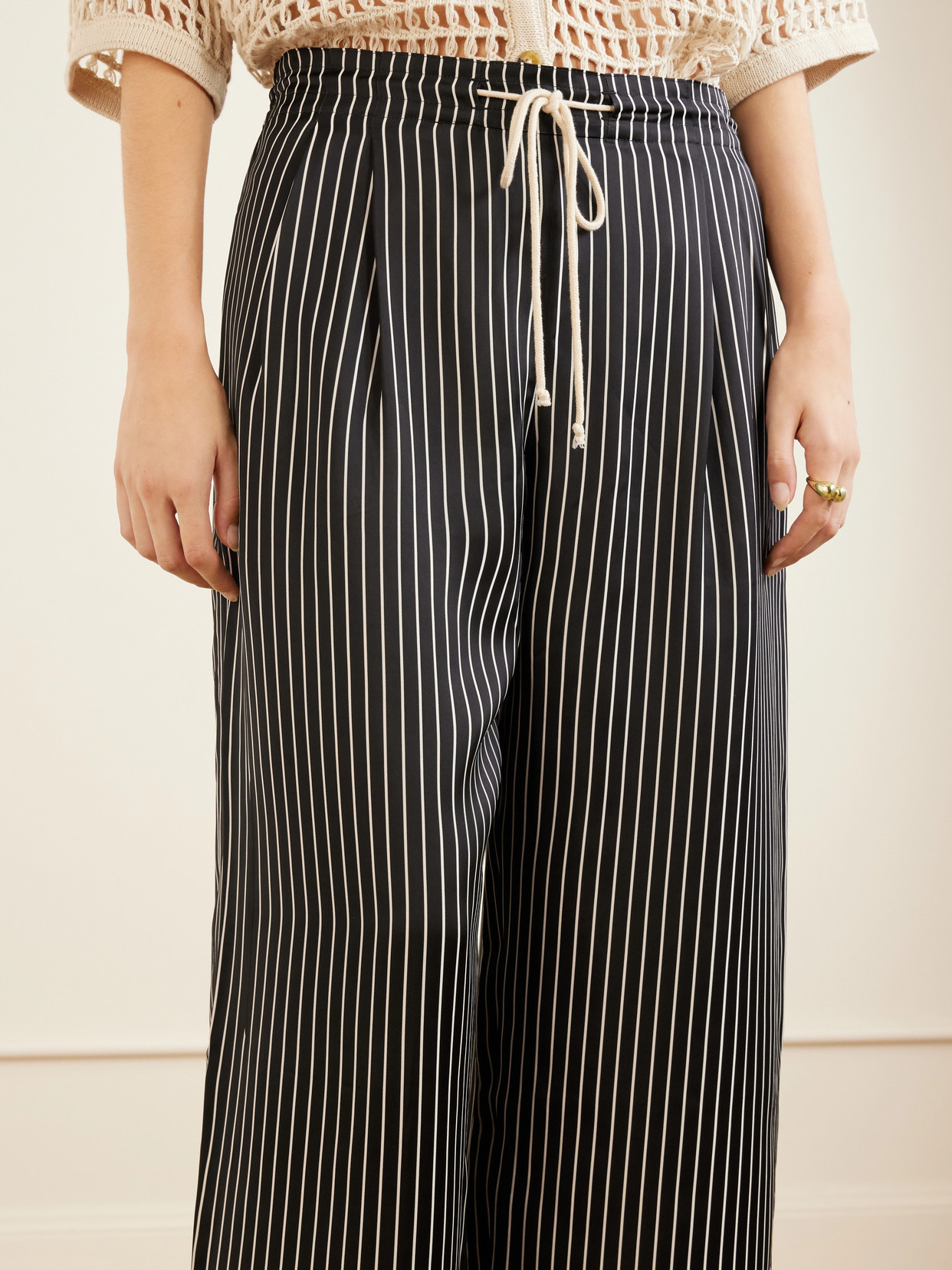Balloon Drawstring Habotai Wide-leg Pants - Black