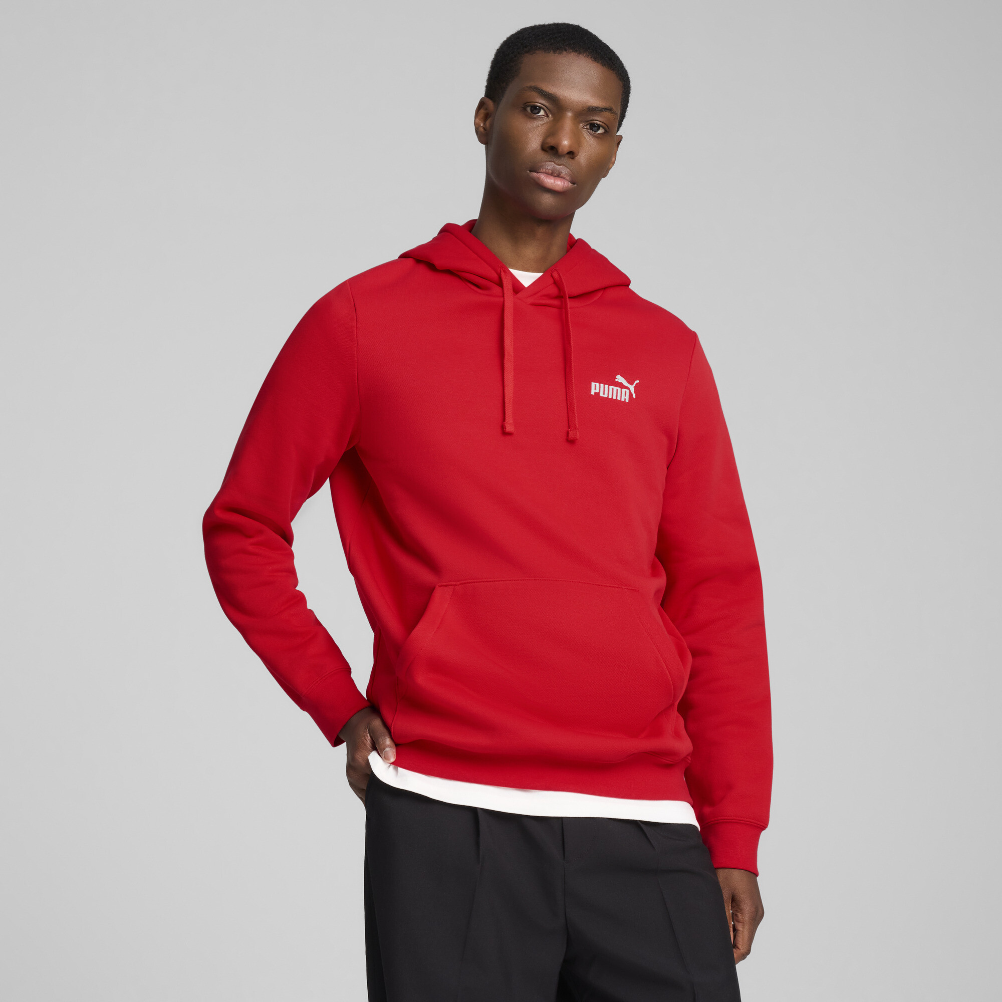 PUMA Essentials Men's Small Logo Hoodie in Red