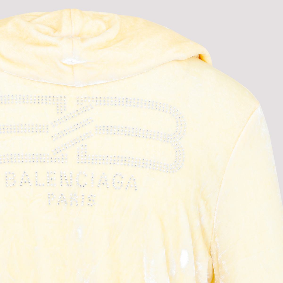Sweaters in Yellow