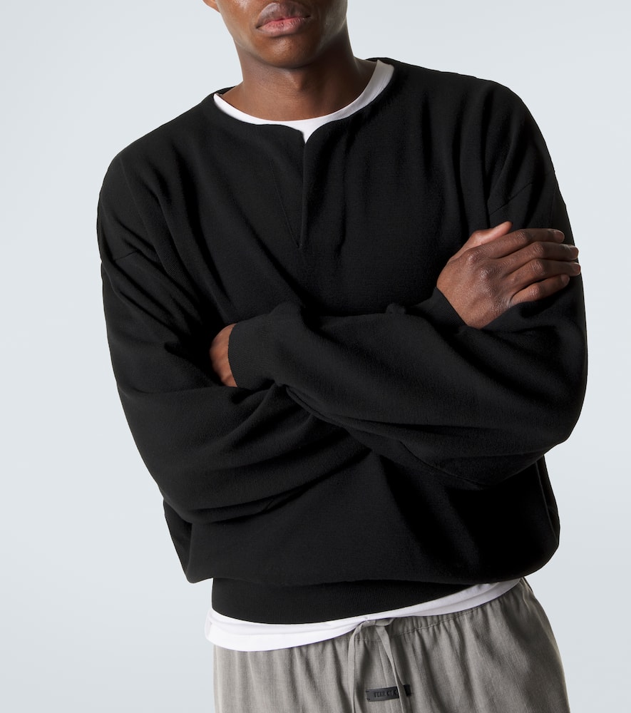 Virgin wool sweater