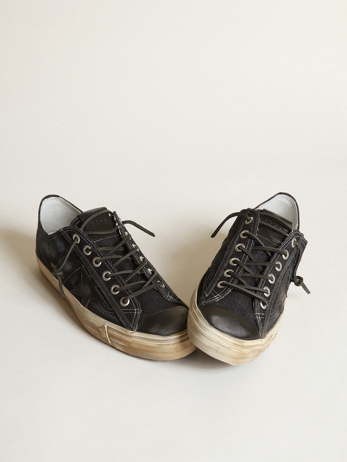 Golden Goose - V-star Sneakers In Midnight-blue Denim With Black Leather Star And Toe, Man