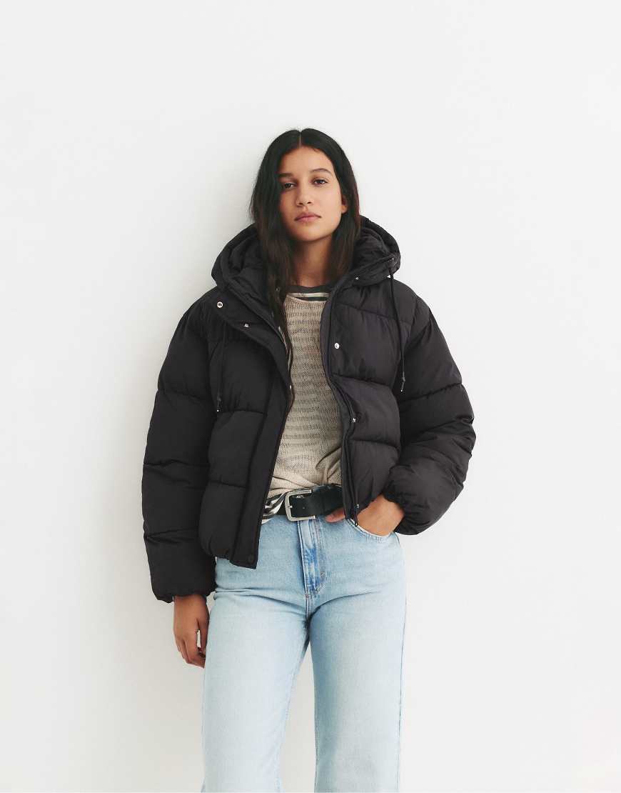 Short puffer jacket with hood in black