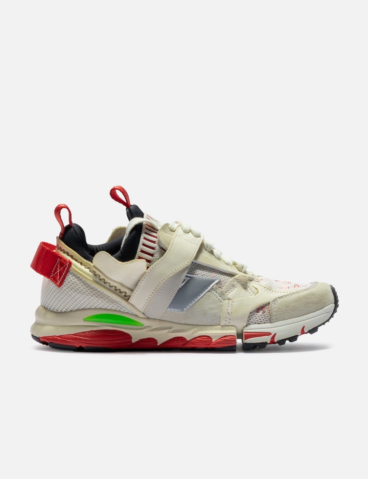 Manifesto Sneakers