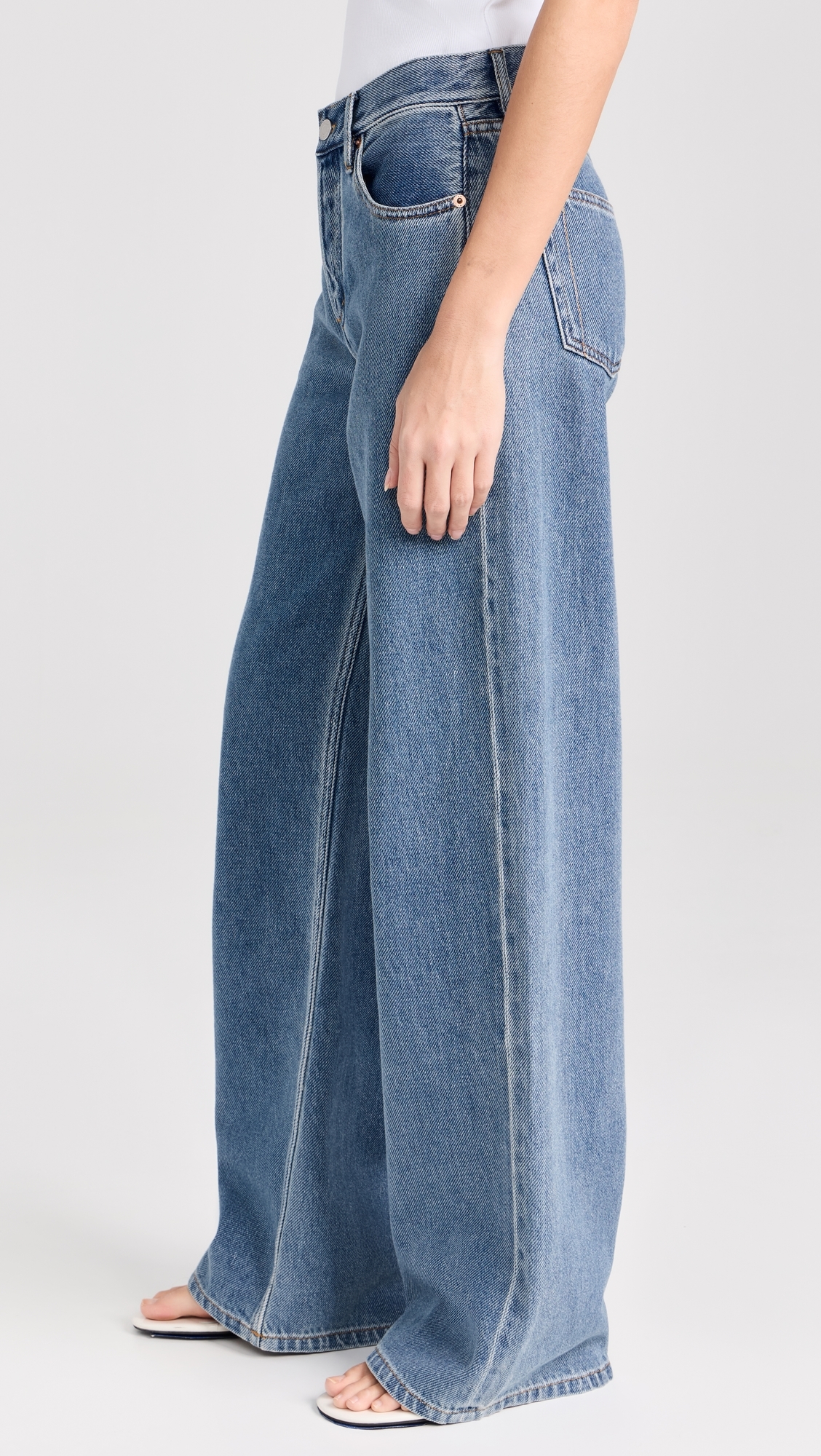Walker in Cloud Classic Blue Jeans Cloud Classic Blue
