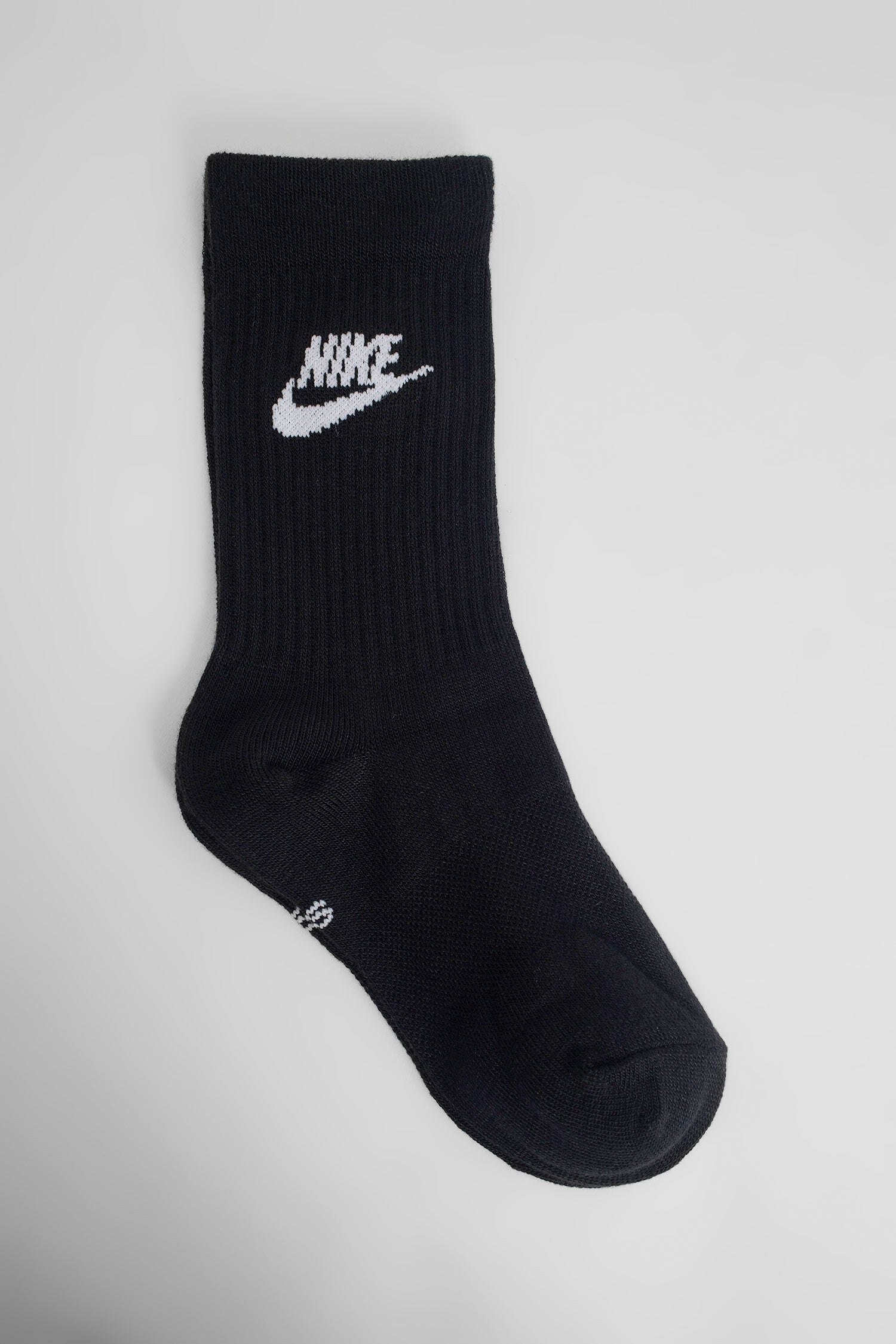 MAN BLACK SOCKS