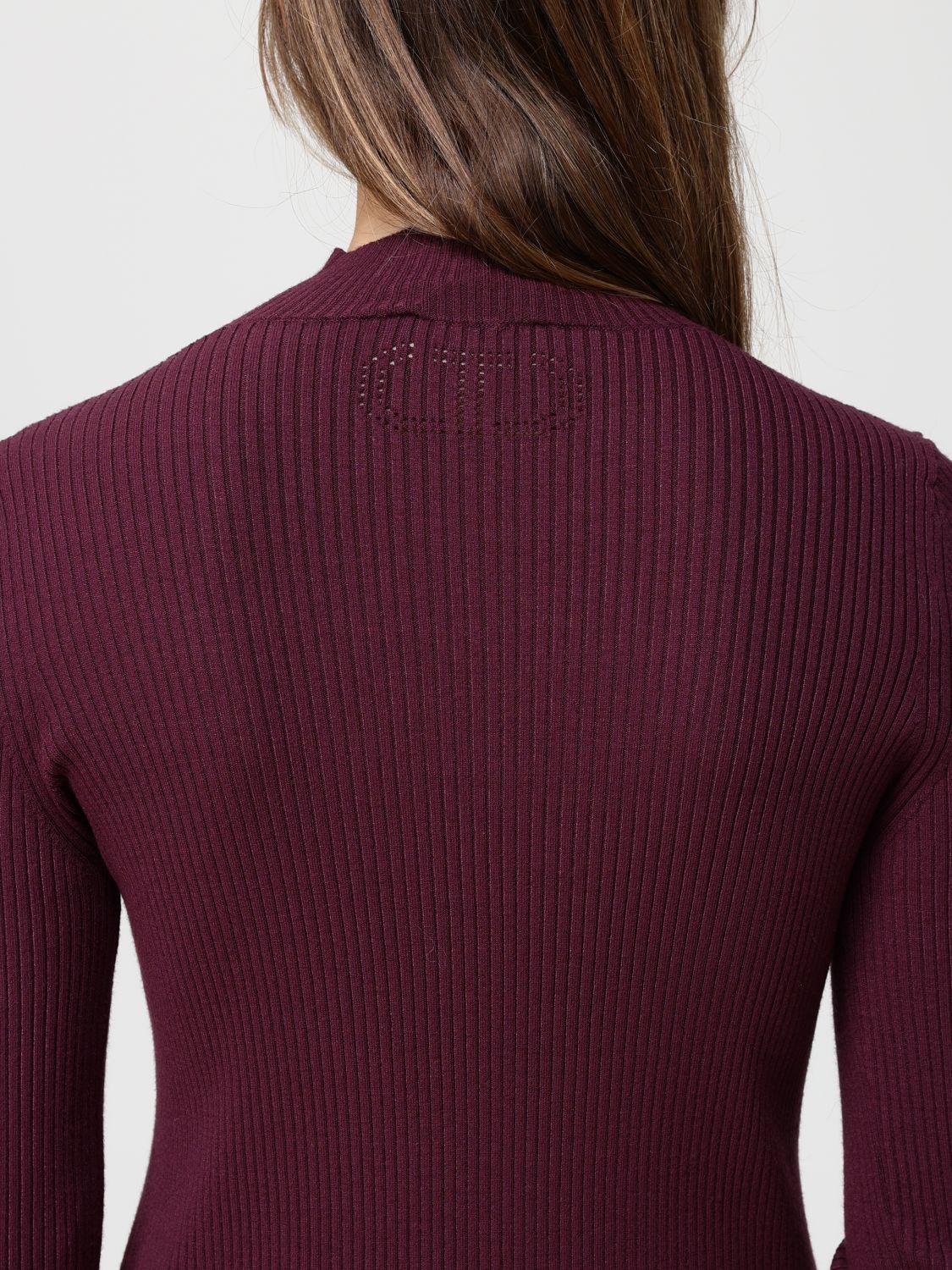 Top Woman color Wine