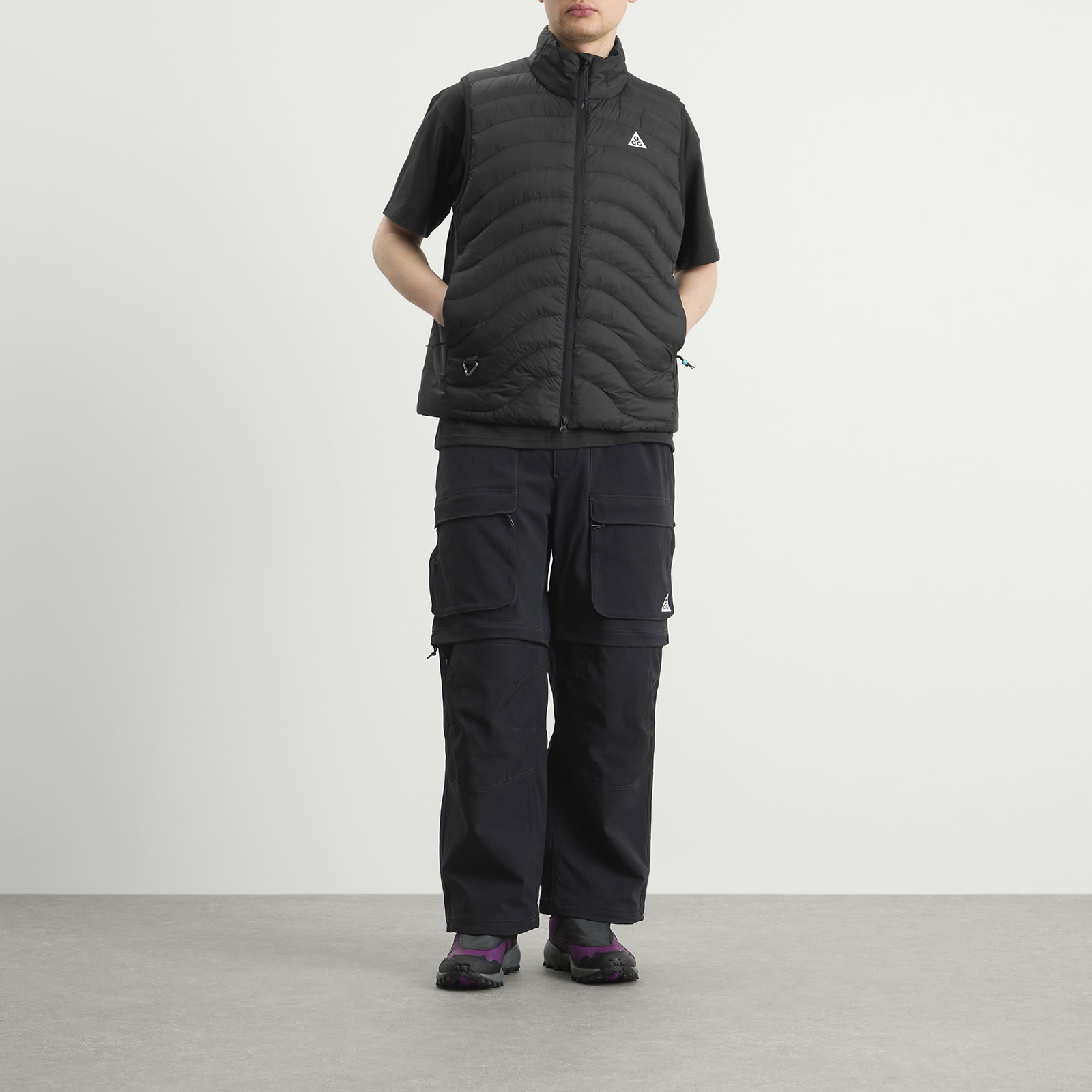 Men's ACG Lava Flow Vest in Black/Summit White